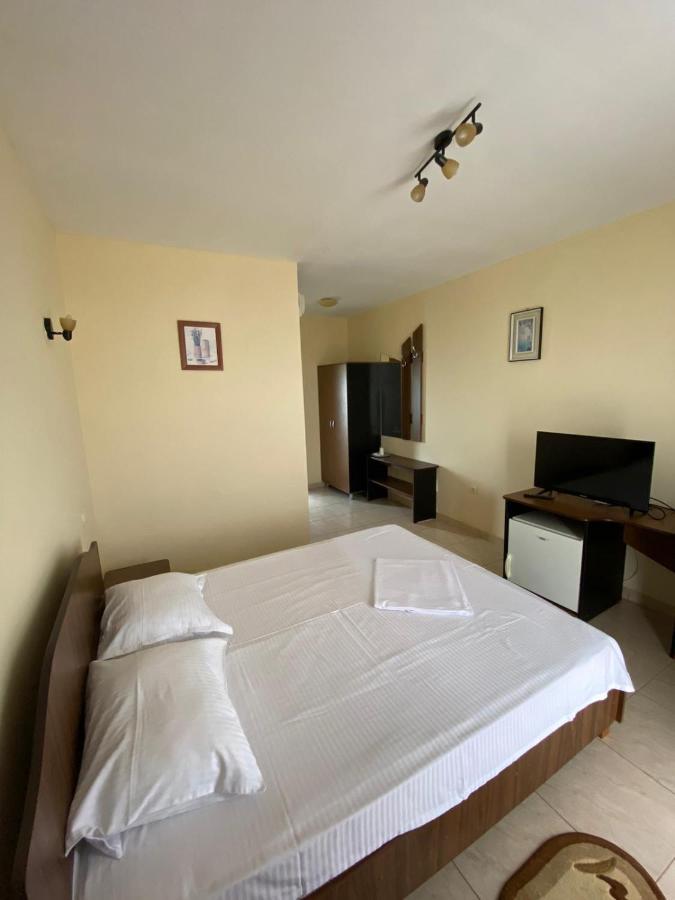 קוסטינסטי Villa Pescarus מראה חיצוני תמונה