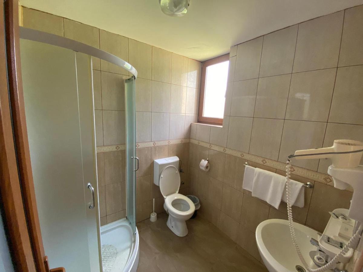 קוסטינסטי Villa Pescarus מראה חיצוני תמונה